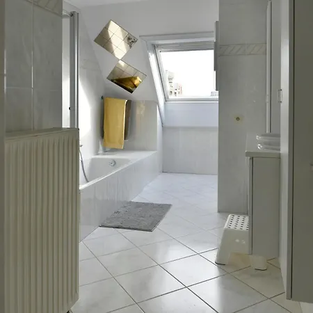 Family House, 150m From The Beach, 2 Parking Lots!