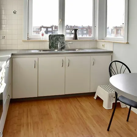 Family House, 150m From The Beach, 2 Parking Lots! *